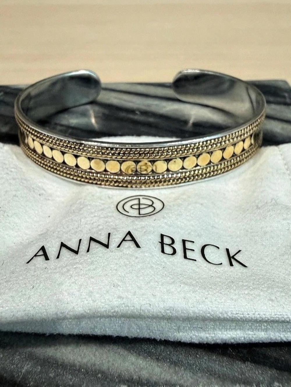 Anna Beck Classic Cuff - Gold